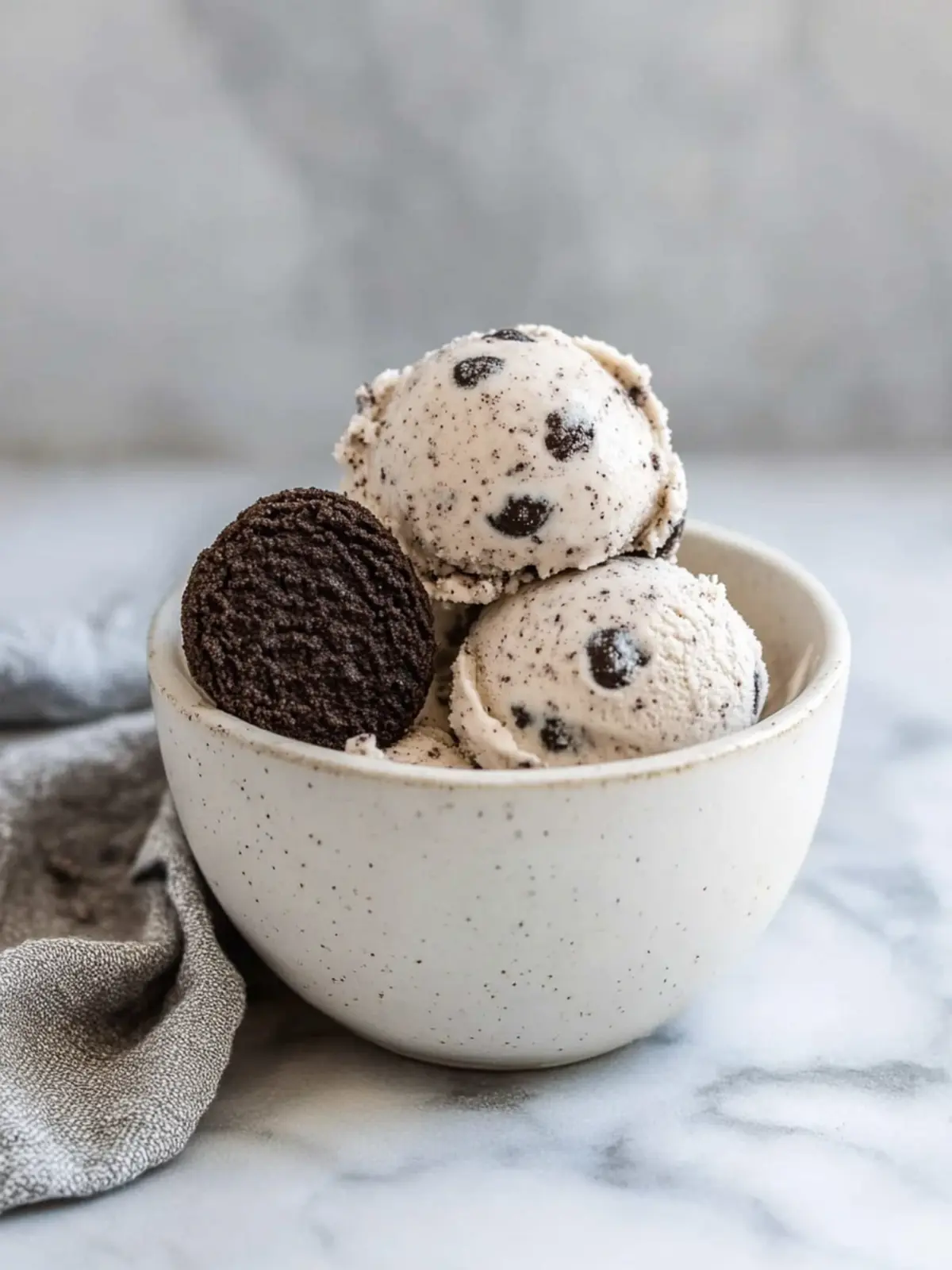 Vegan Cookies & Cream Ice Cream: Guilt-Free Indulgence 3 Vegan Cookies & Cream Ice Cream