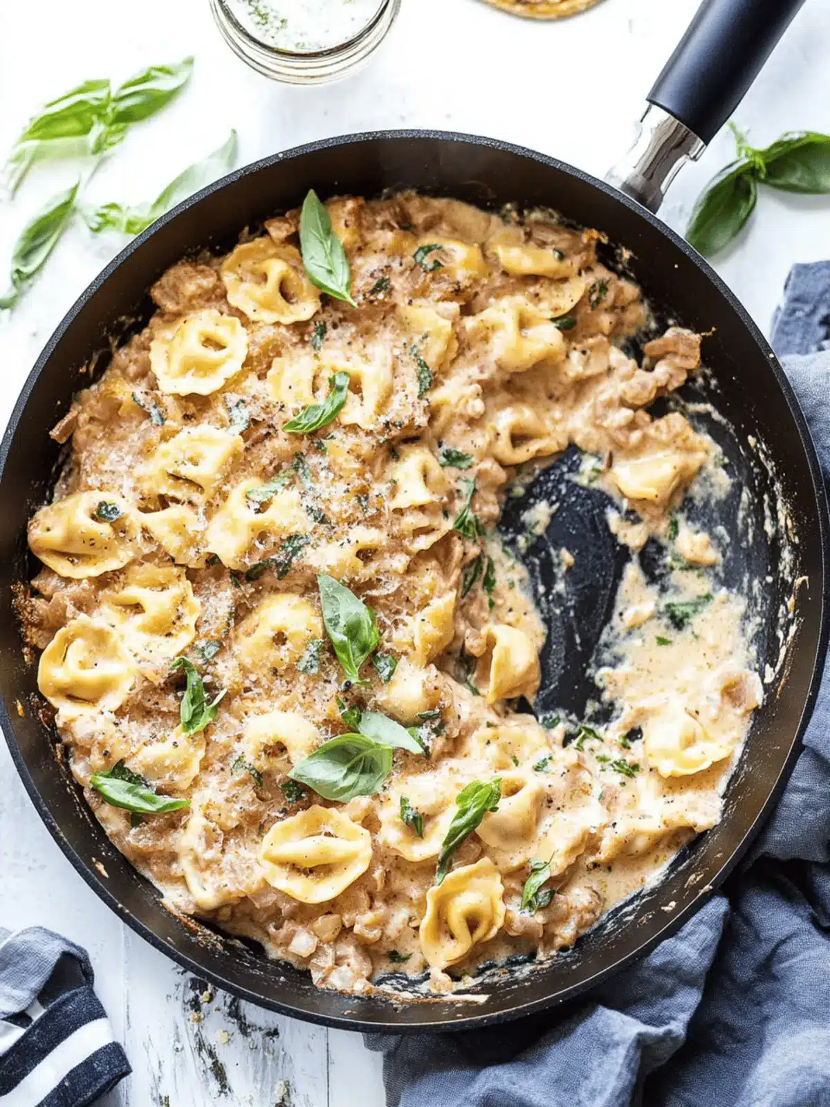 Baked Tortellini Skillet: 30-Minute Comfort Food Delight 4 Baked Tortellini Skillet